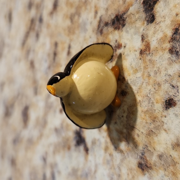 Miniature Penguin Figurines - Picture 8 of 9